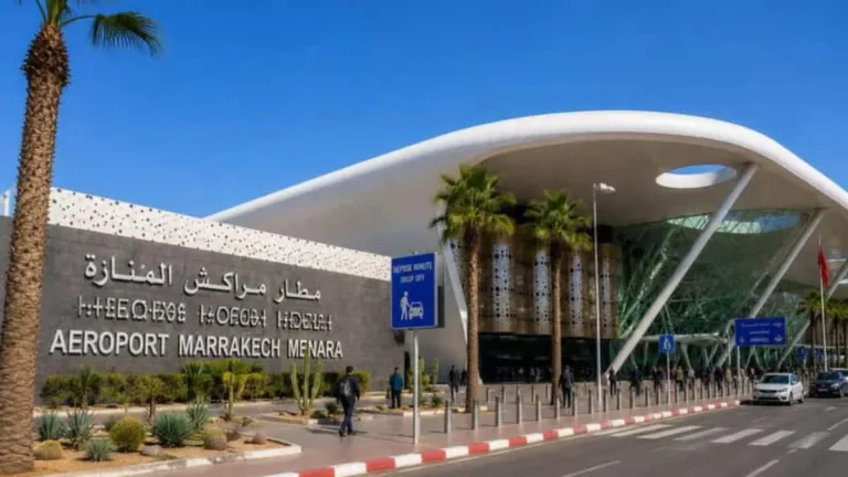 Façade de l'aéroport Marrakech-Ménara