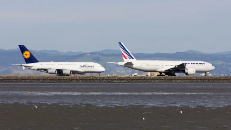 Avions Air France et Lufthansa illustrant la concentration du marché aérien européen
