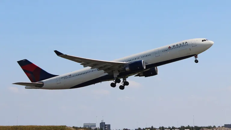 بوينغ 757: لماذا لا تزال تحلق بعد أكثر من 40 عاماً