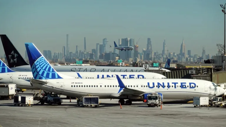 Avions United Airlines à l'aéroport Newark Liberty International, dans le New Jersey