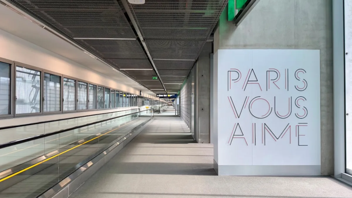 Roissy-CDG: تأكيد تجمع للشرطة أمام Terminal E