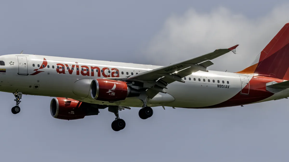 Violentes turbulences sur un vol Avianca : huit hospitalisés, atterrissage d’urgence à Miami