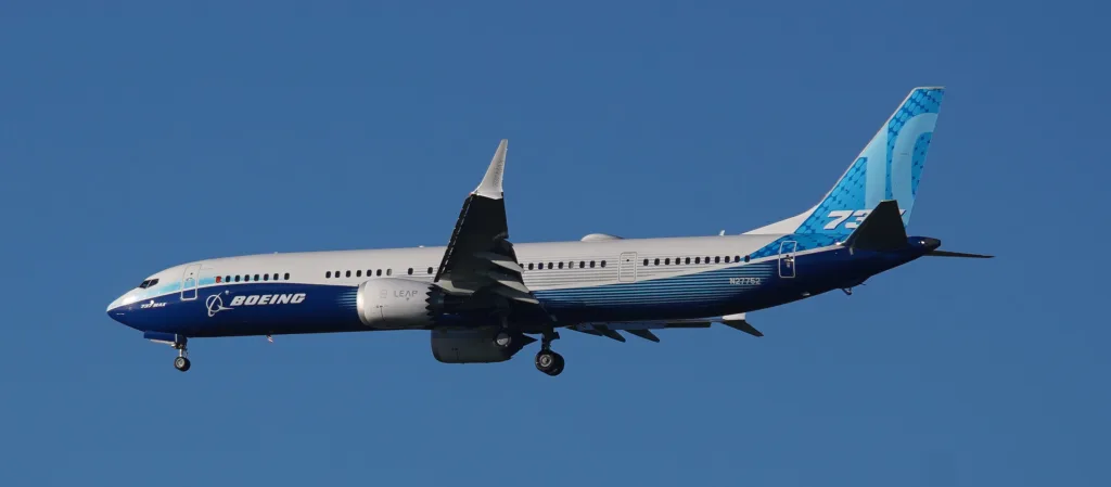 Boeing 737 MAX 10 N27752 · London Stansted · 08.12.2022