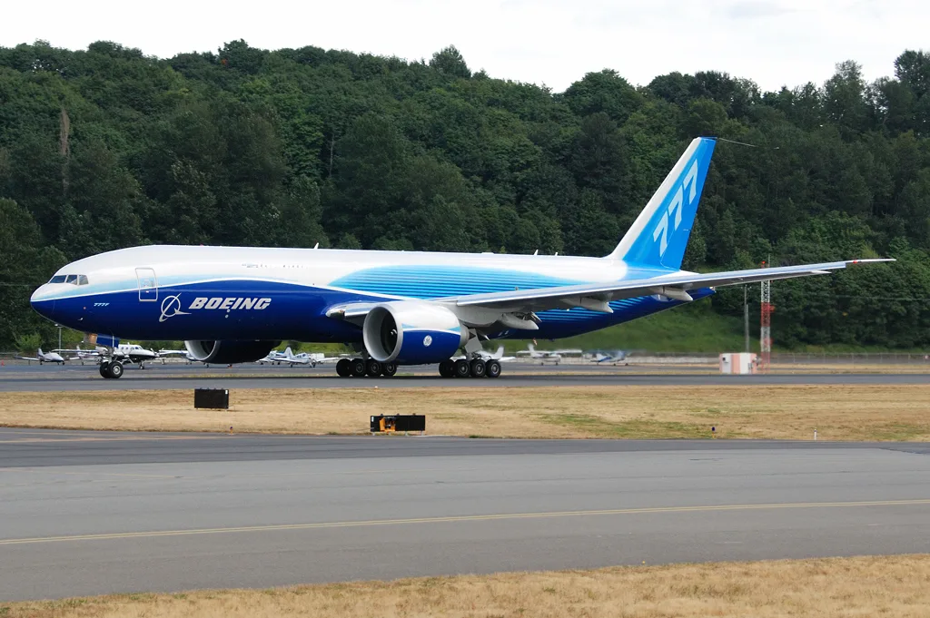 Boeing 777F N5020K en livrée constructeur Boeing / Boeing factory livery, 2008