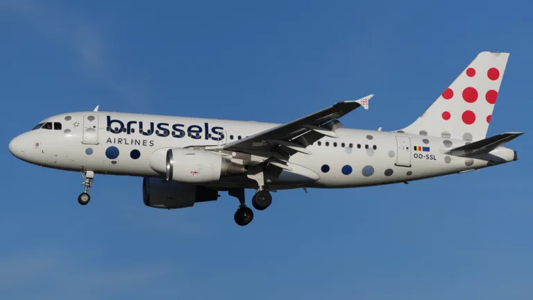 Airbus A319-111 de Brussels Airlines immatriculé OO-SSL à l’aéroport de Hambourg en janvier 2025