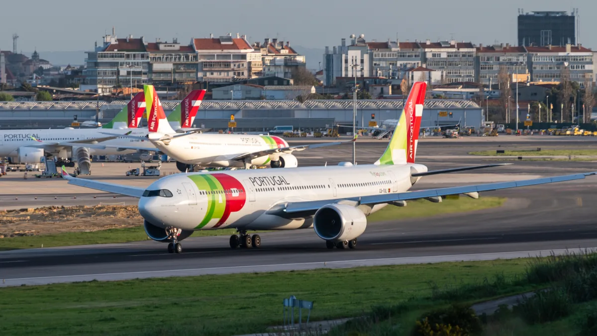TAP Air Portugal: Lufthansa selected to buy 44.9% stake over Air France-KLM